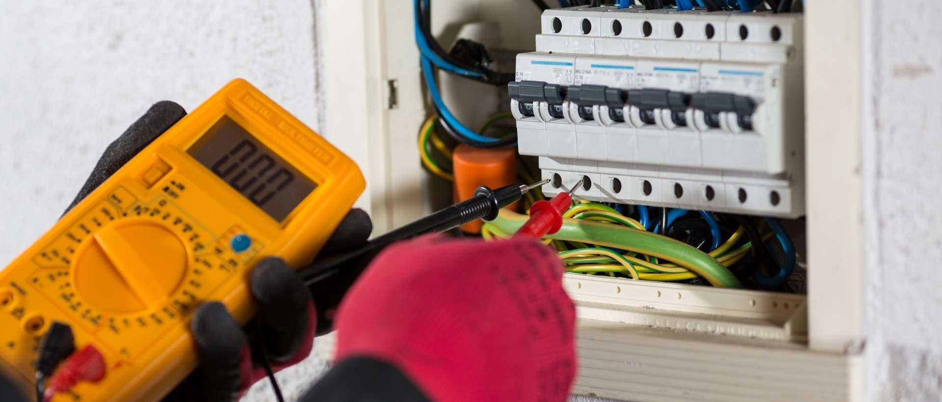 Electricians W5
